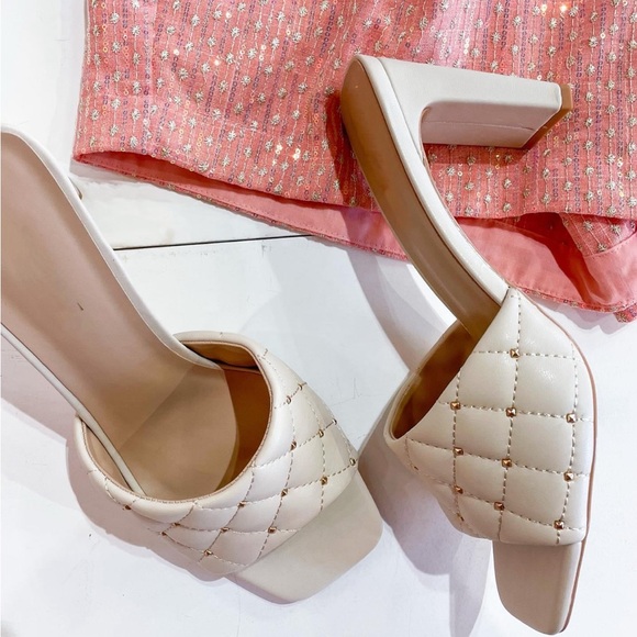 Heels - Picture 2 of 2